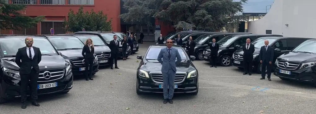 Flotte de votre chauffeur privé VTC à Courchevel — Mercedes VIP Class