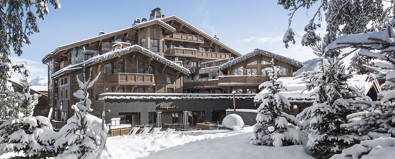 Voiture avec chauffeur pour le Palace Barrière Les Neiges à Courchevel