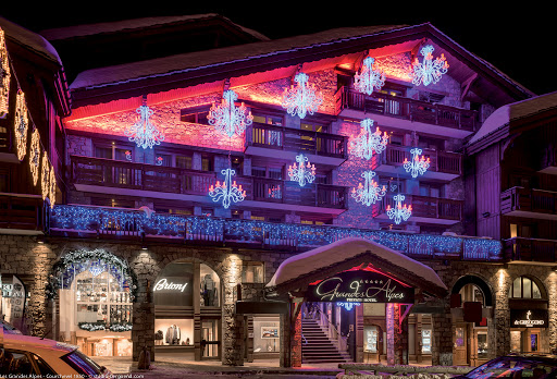 Voiture avec chauffeur pour les Grandes Alpes Hôtel à Courchevel